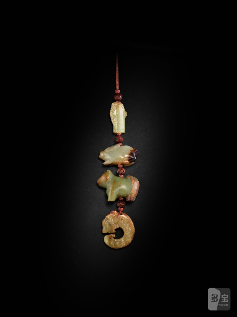 周及更晚　玉串飾 | A STRING OF FOUR JADE ORNAMENTS - 图2